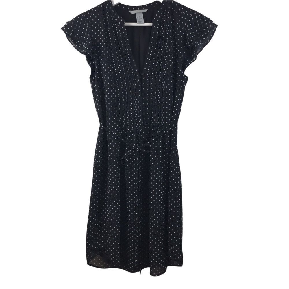 H&M cap ruffle sleeve b&w‎ polka dot dress. Size 4